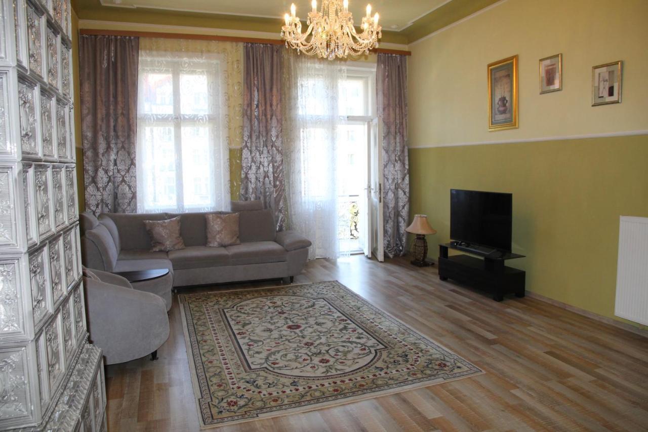 Apartman Sylva Na Stare Louce 42 Карлові Вари Екстер'єр фото